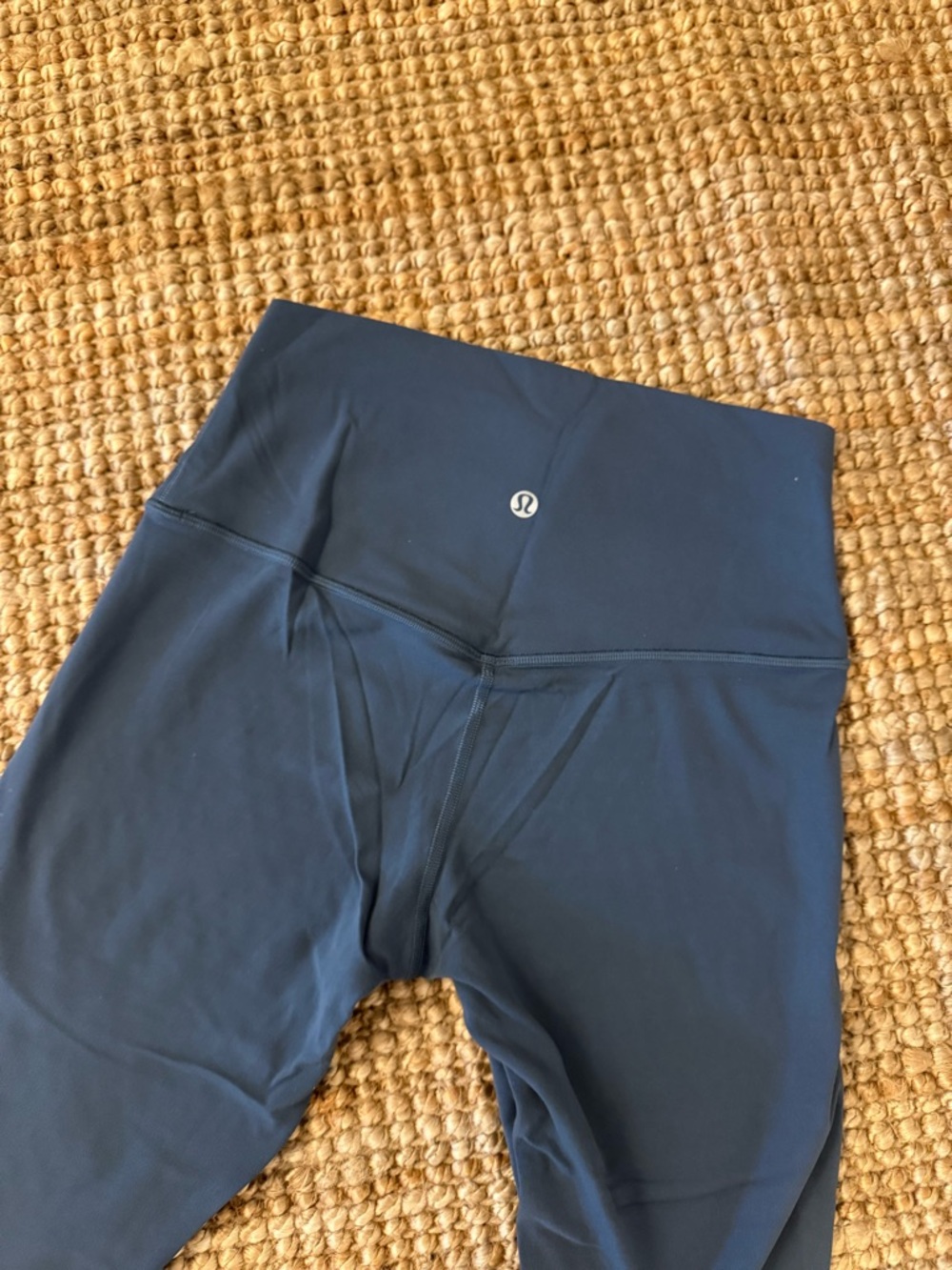 Lululemon Align Leggings in Iron Blue Size 6 28” - Picture 3 of 5